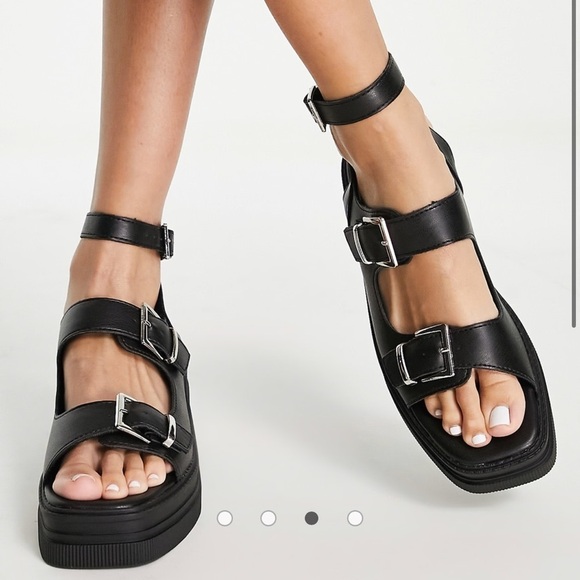 ASOS DESIGN Heston chunky mid heel sandals in black 9W - Picture 2 of 8